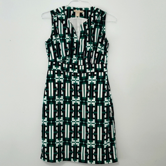 Banana Republic Dresses & Skirts - Banana Republic Dress Size 6 Midi A-Line Geometric Print Green Black & White
